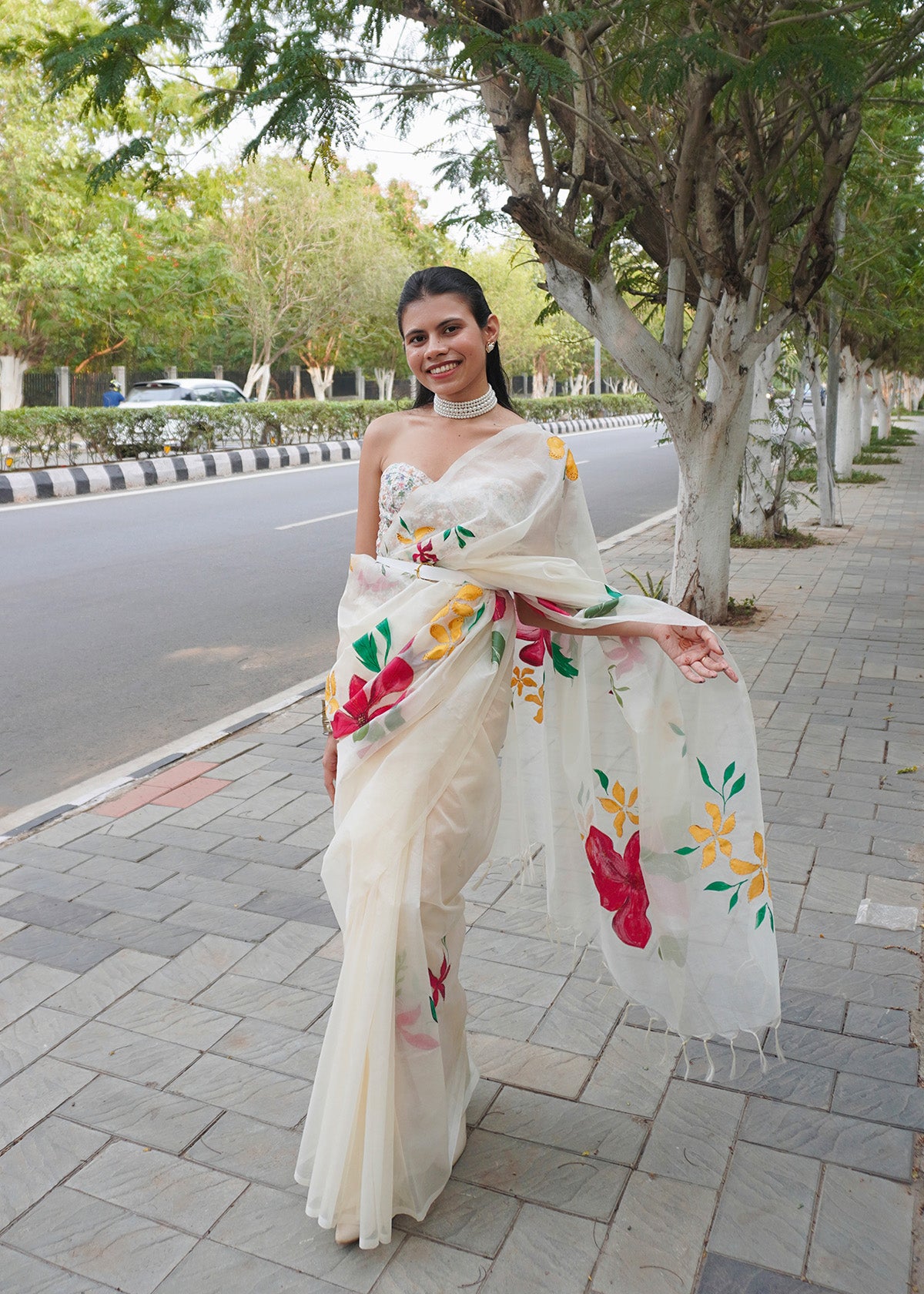 WILD IVORY | Untamed blooms