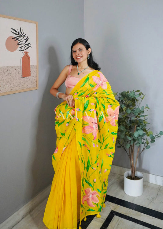 SUNLIT LILY | Summer radiance